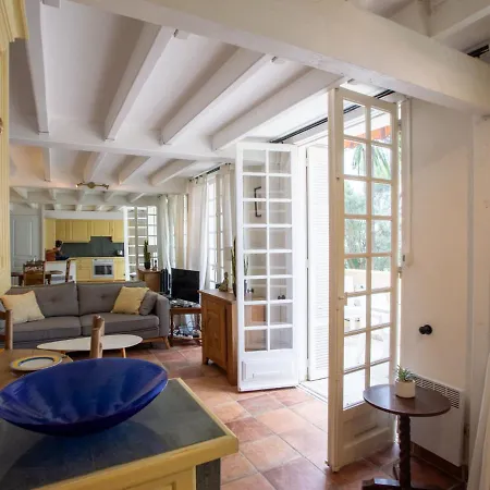 Apartment Mont Des Oiseaux-3 By Interhome Hyeres